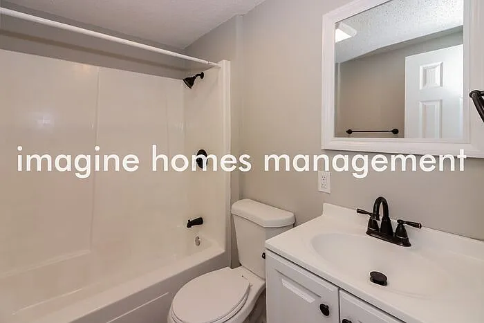 8516 Robinson St — Photo 10