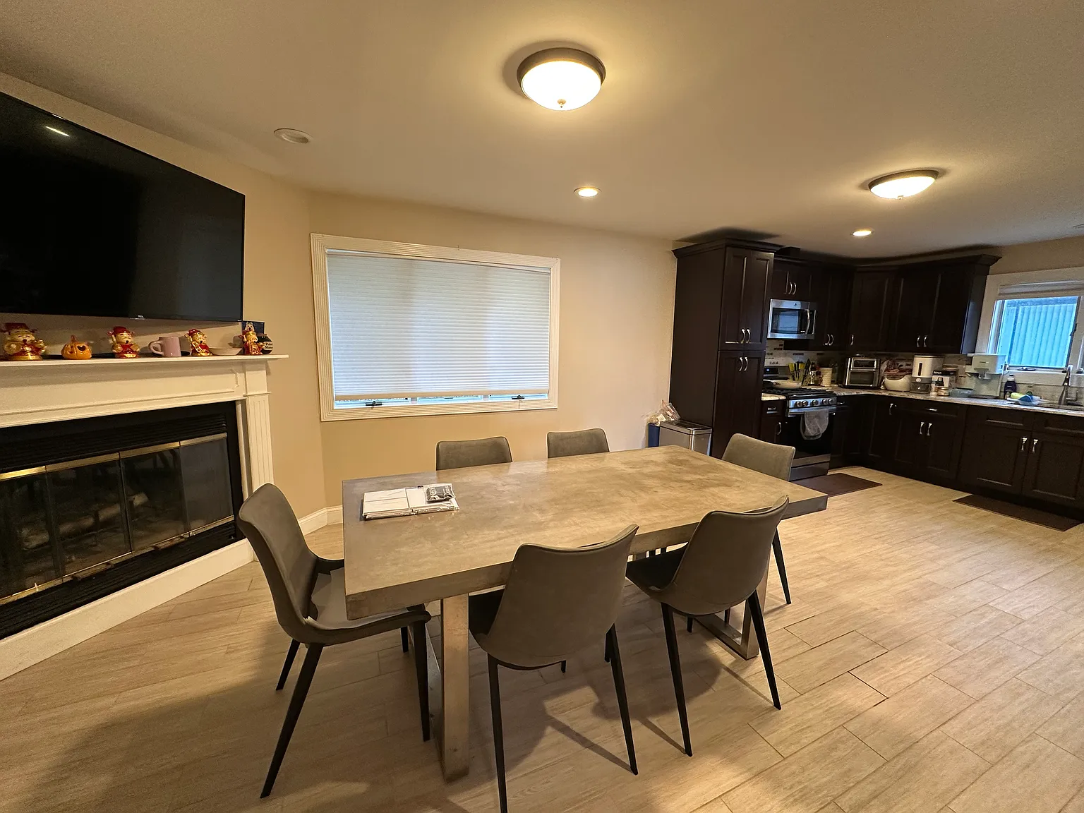 3 bed, 2.5 bath, $5,900 — Photo 2