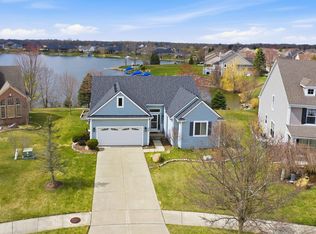 830 Cross Cir, Oxford, MI