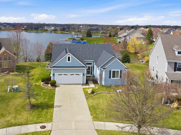 830 Cross Cir, Oxford, MI 48371