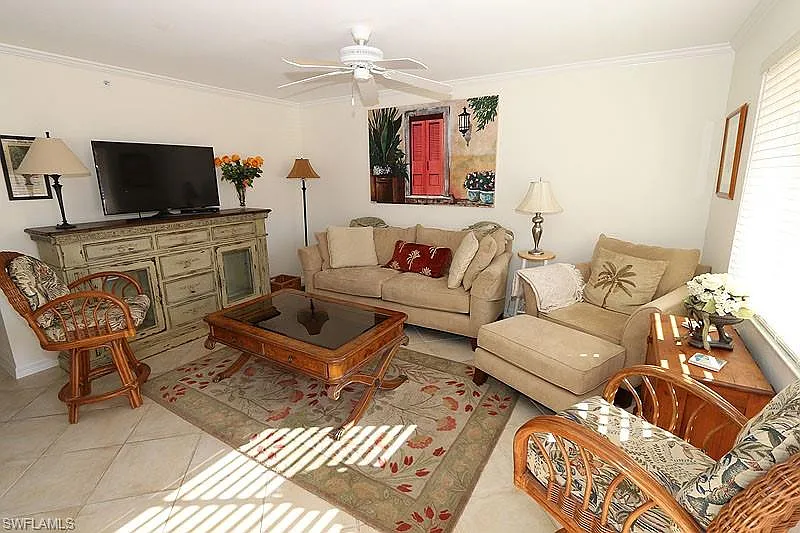 1 bed, 1.0 bath, 600 sqft, $6,000 — Photo 3