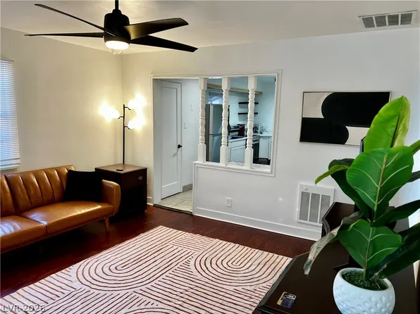 316 N 15th St #318, Las Vegas, NV 89101
