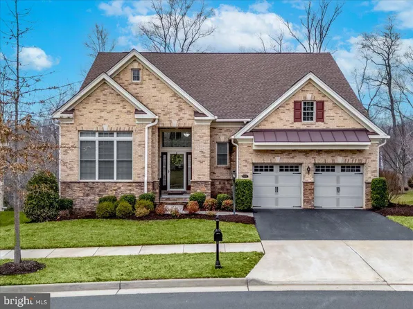 13712 Long Ridge Dr, Gainesville, VA 20155