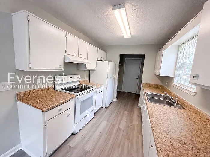 2201 Pentland Dr — Photo 5