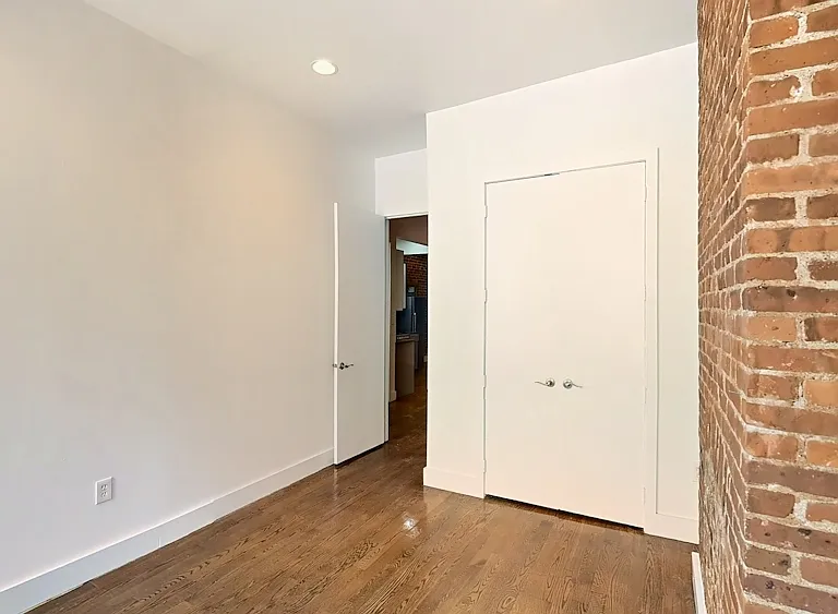 1047 Bedford Ave #3B — Photo 6