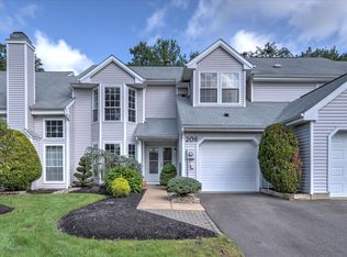 209 Daffodil Dr, Freehold, NJ 07728