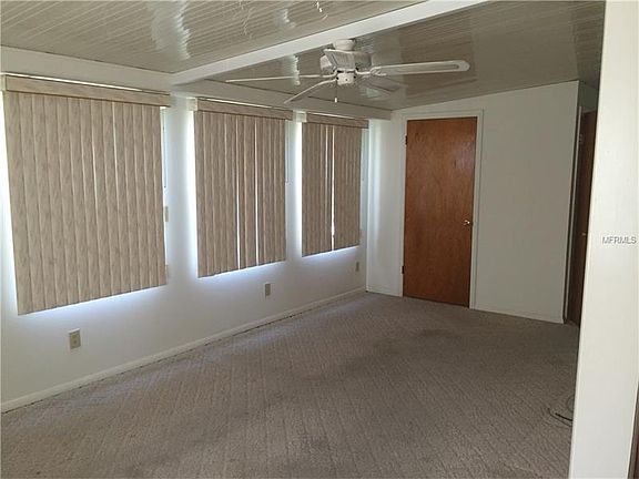 4th image of 139 Flamingo St