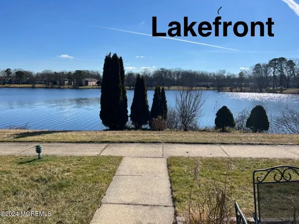 697C Plymouth Drive, Lakewood, NJ 08701