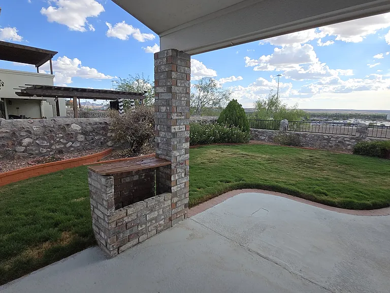 7665 Le Conte Dr — Photo 17
