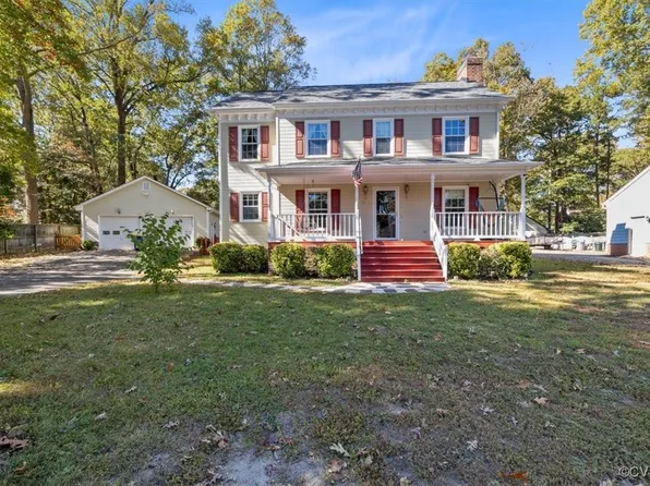 10910 Crofton Ct, Chester, VA 23831