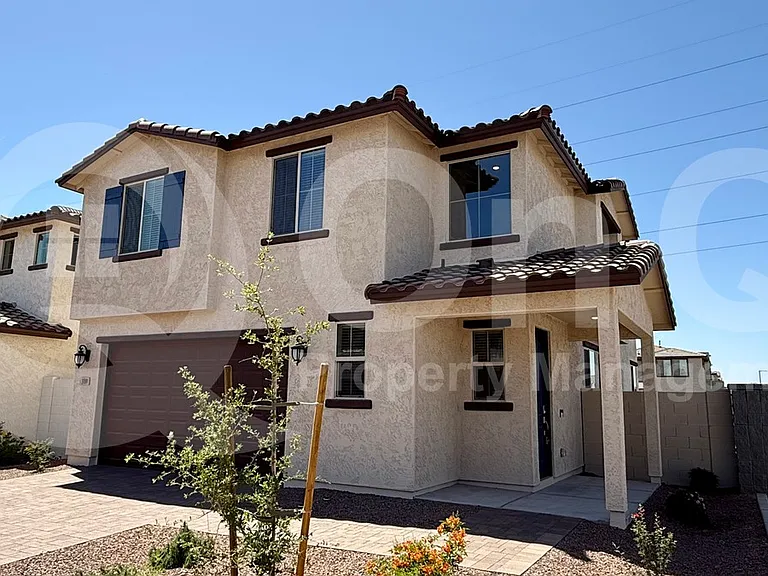 3189 S 180th Ln — Photo 2