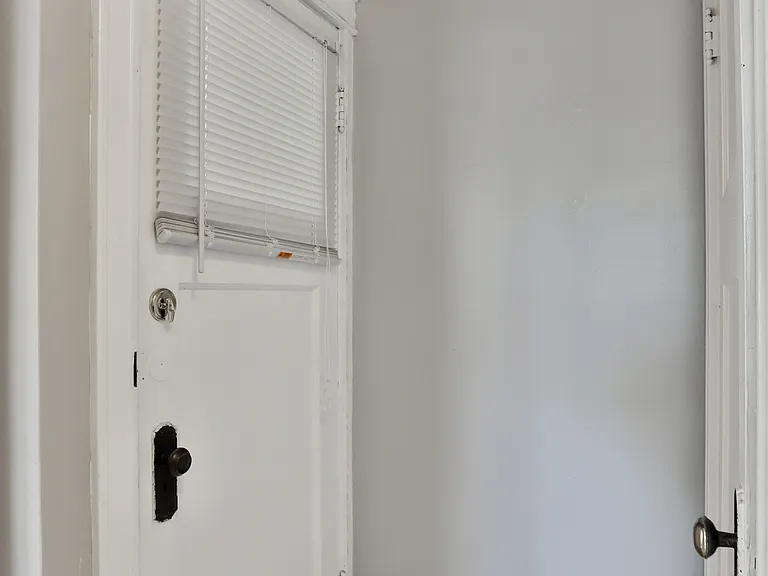 6810 Plateau Ave #2E — Photo 4