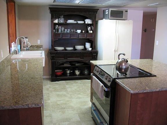 New Kitchen with granite countertops