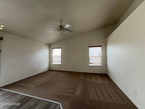 3rd image of 298 Emigrant Way