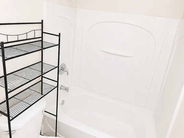 905 Park St #C2 — Photo 4