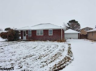1740 R St, Gering, NE 69341