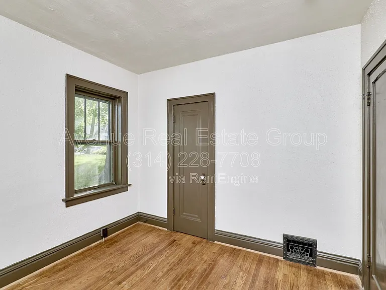 5021 Ray Ave #1F — Photo 26