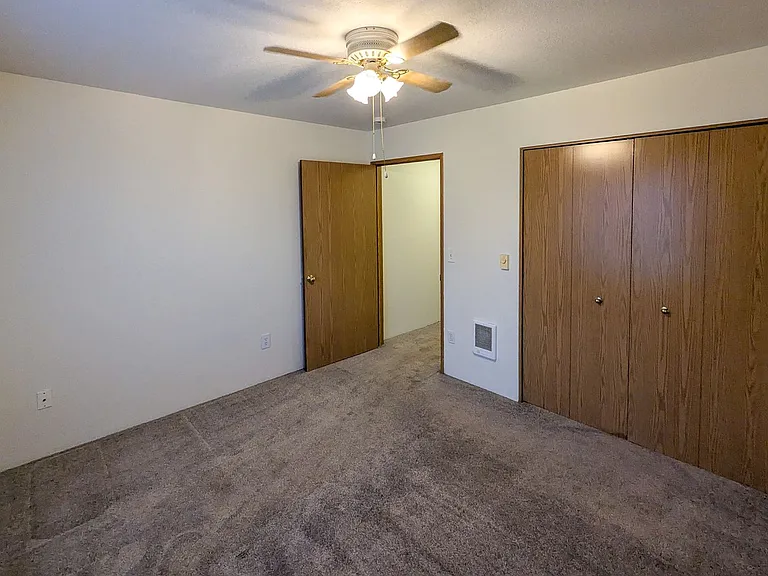 North Salem Apartment Complex With Washer/Dryer! ~ Camelot — Photo 30
