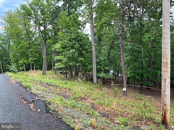 5th image of 16207 Sumney Dr