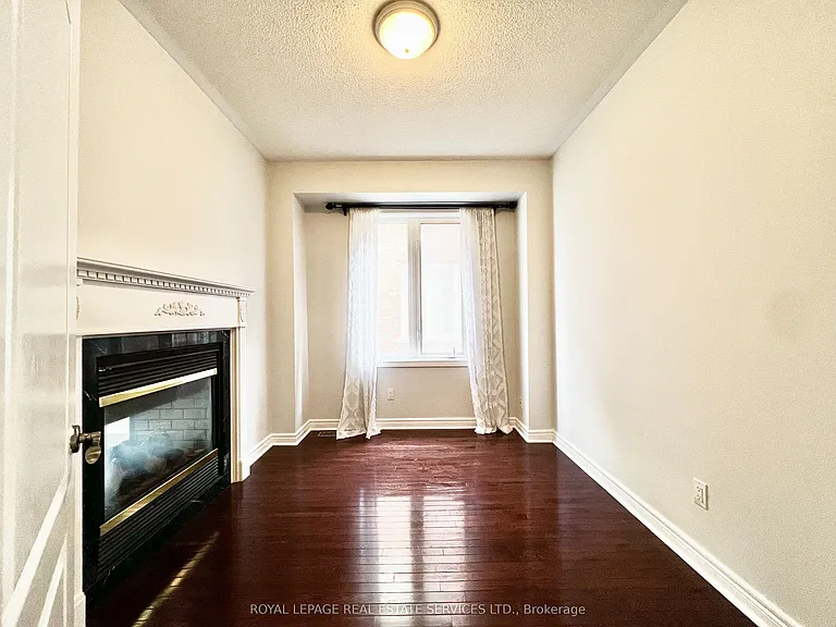 3306 Fox Run Cir — Photo 9