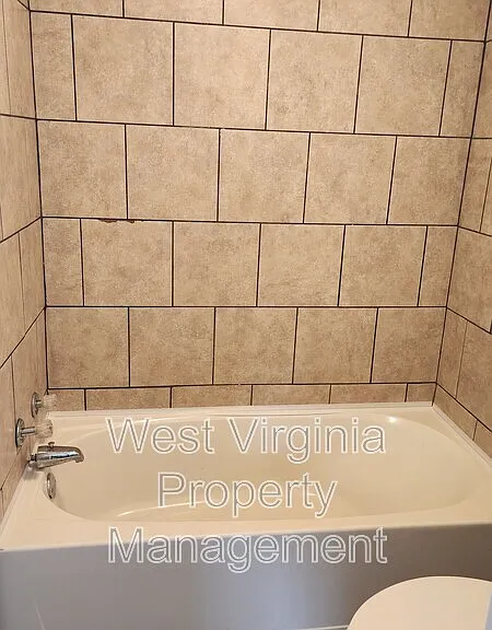 237 Elm St #3 — Photo 8