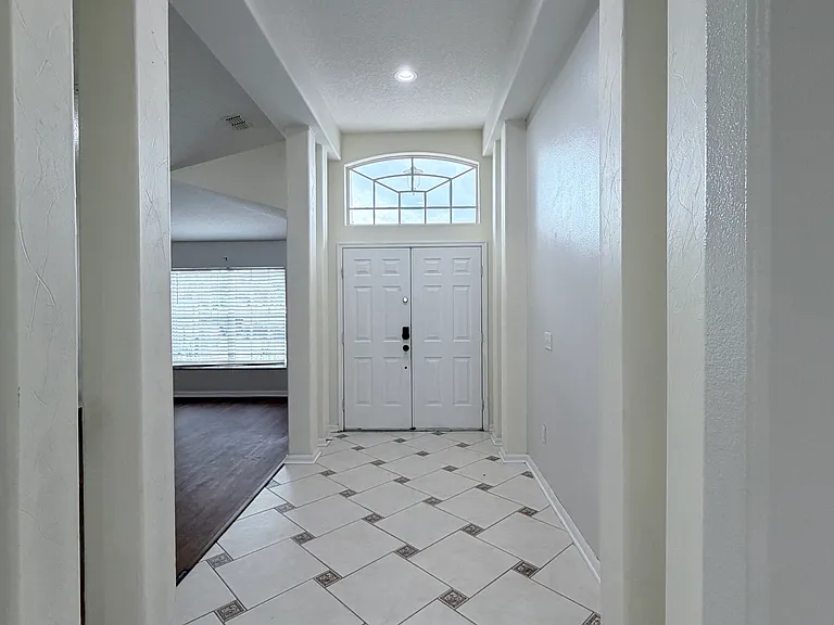 10808 Flycast Cir — Photo 4