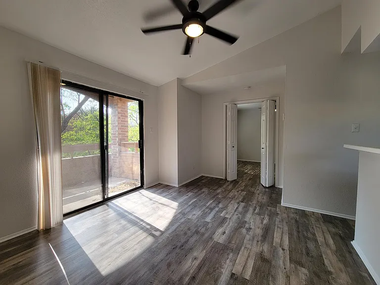 Oak Bend — Photo 16