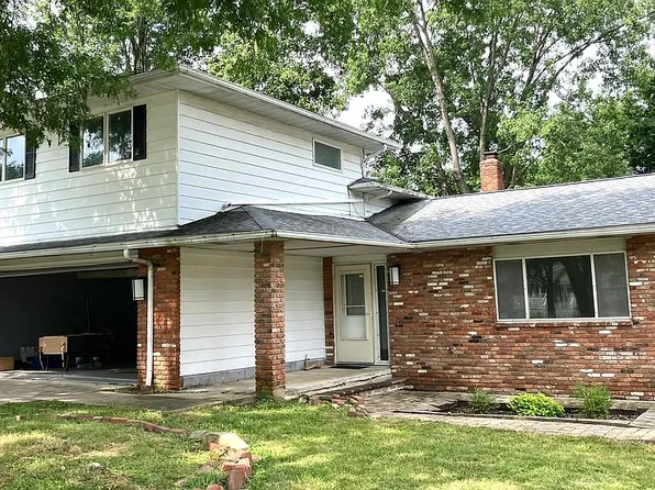 5626 Seneca Pl, Willoughby, OH 44094