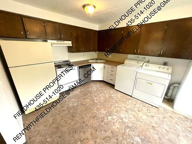 780 E 275 N #2 — Photo 3