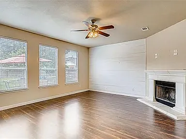 697 Shadow Creek Blvd — Photo 6