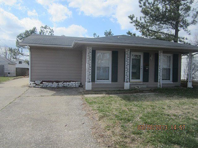 1st image of 930 Marianna Dr