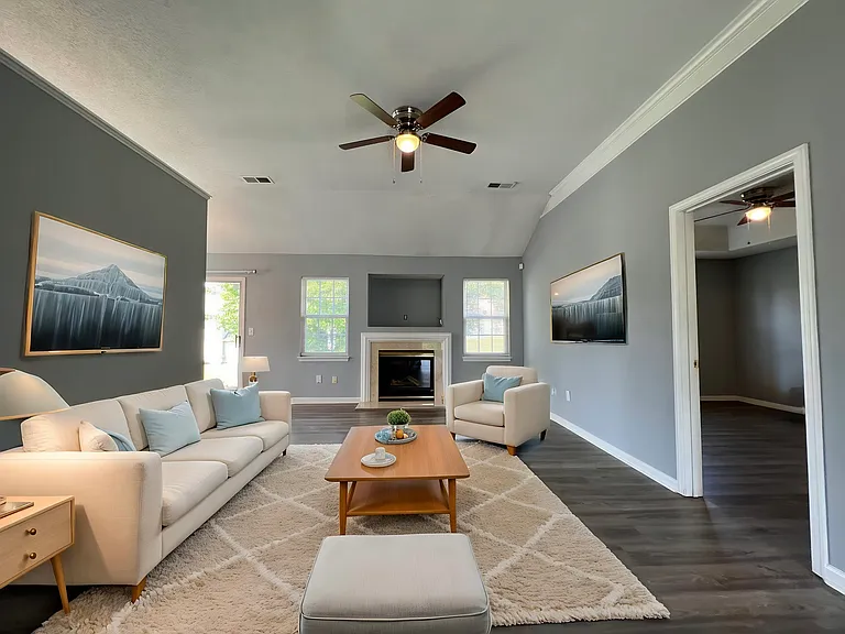 10322 Layton Ridge Ln — Photo 3