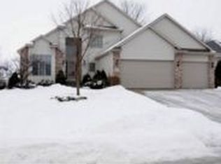 1299 Saint Patrick Way, Sun Prairie, WI 53590