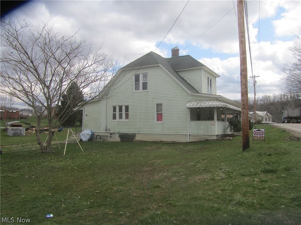 2nd image of 811 S Spring St