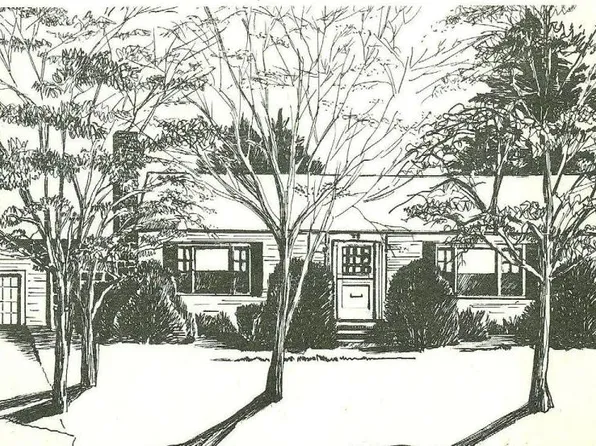 58 Locust Ave, Lexington, MA 02421