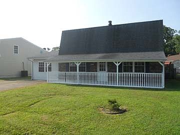 1st image of 210 Linden Ave