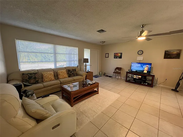 18493 Lake Worth Blvd — Photo 7