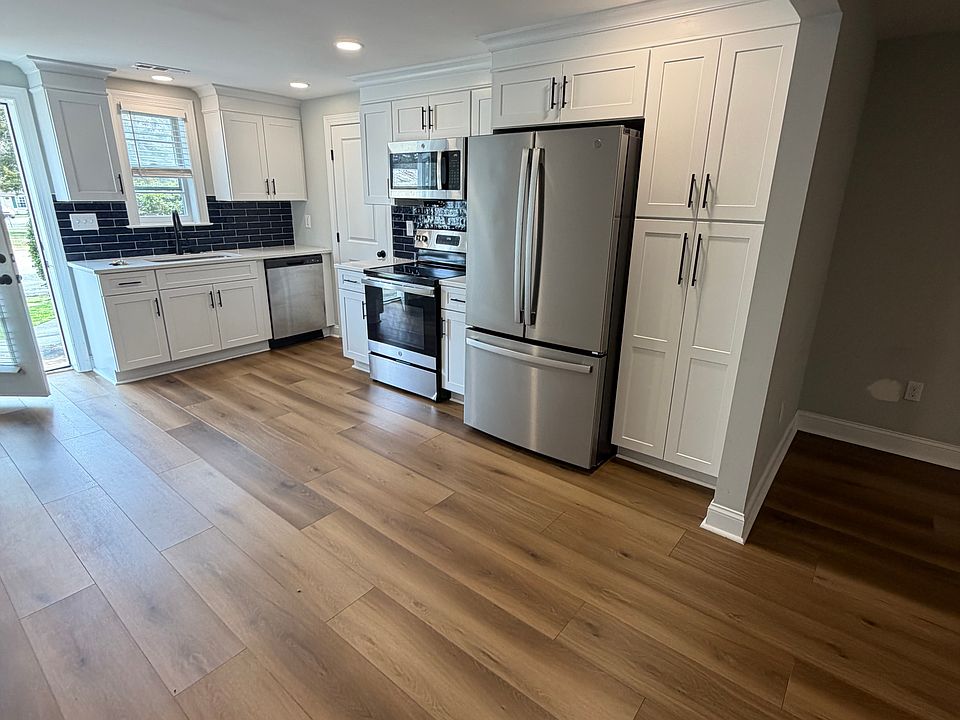 1st image of 310 Myrtle Ave
