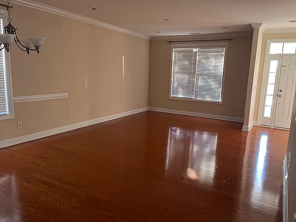 2nd image of 3904 Wedonia Dr