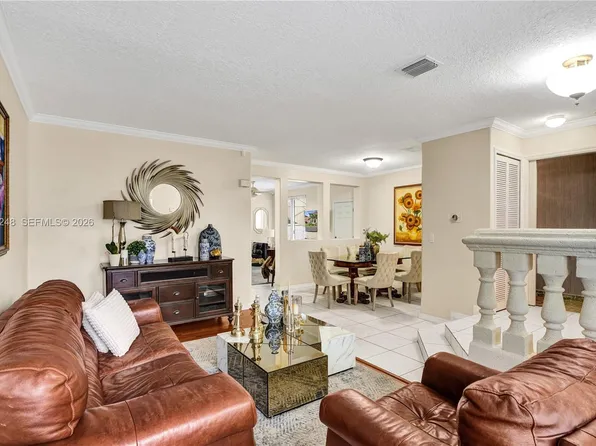 10809 NW 51st Trl, Doral, FL 33178