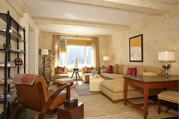 Sold by Stribling | media 13