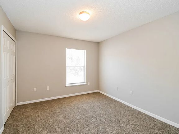 3rd image of 2048 Wiley Oaks Ln