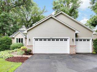 1032 95th Ave NW, Coon Rapids, MN 55433