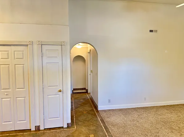 461 N Bluegrass St #B, Washington, UT 84780
