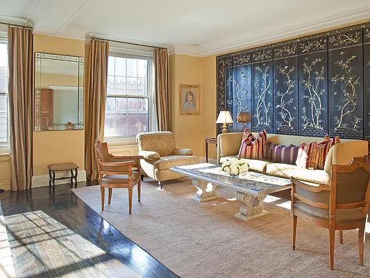 Sold by Sotheby's International Realty | media 22