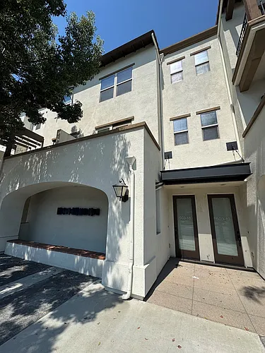 503 S Brea Blvd #18 Photo 1