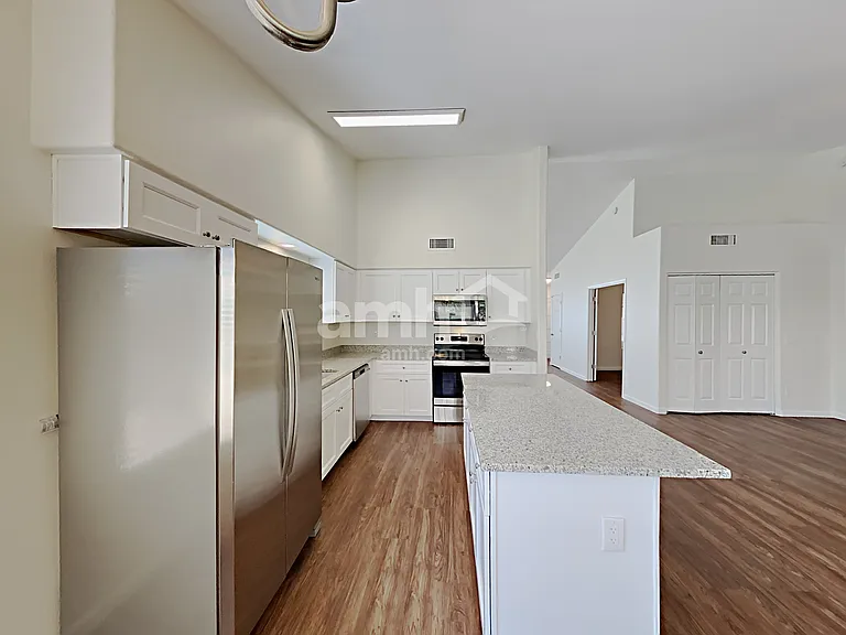 4224 E Cathedral Rock Dr — Photo 3