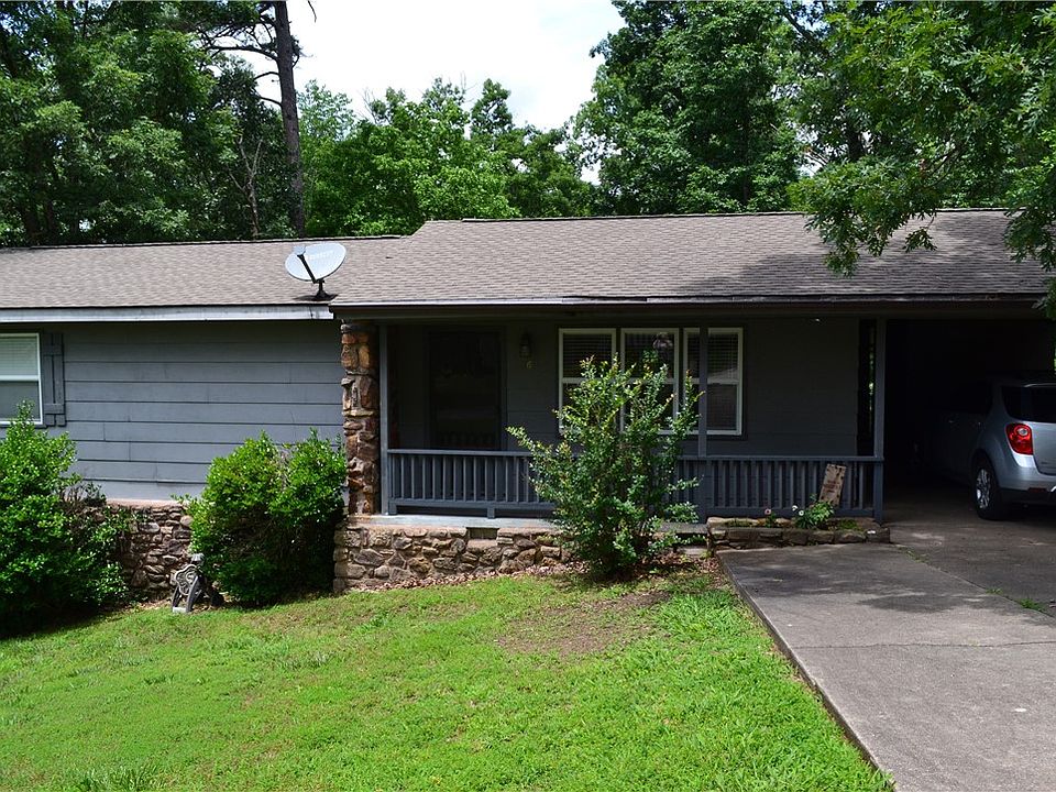 1st image of 6 Hampstead Ln