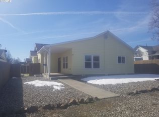 324 W Van Buren St, Athena, OR 97813