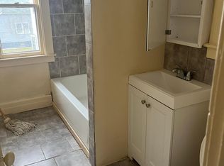 3271 Lehman St, Hamtramck, MI 48212